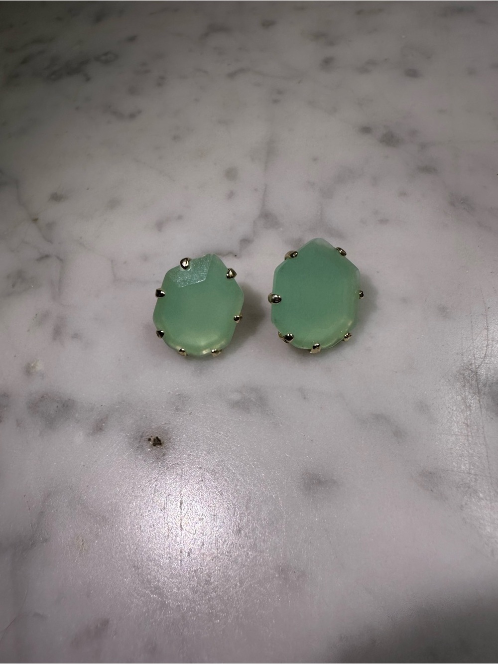 Kendra Scott Mint Green Faceted Gold Stud Earrings